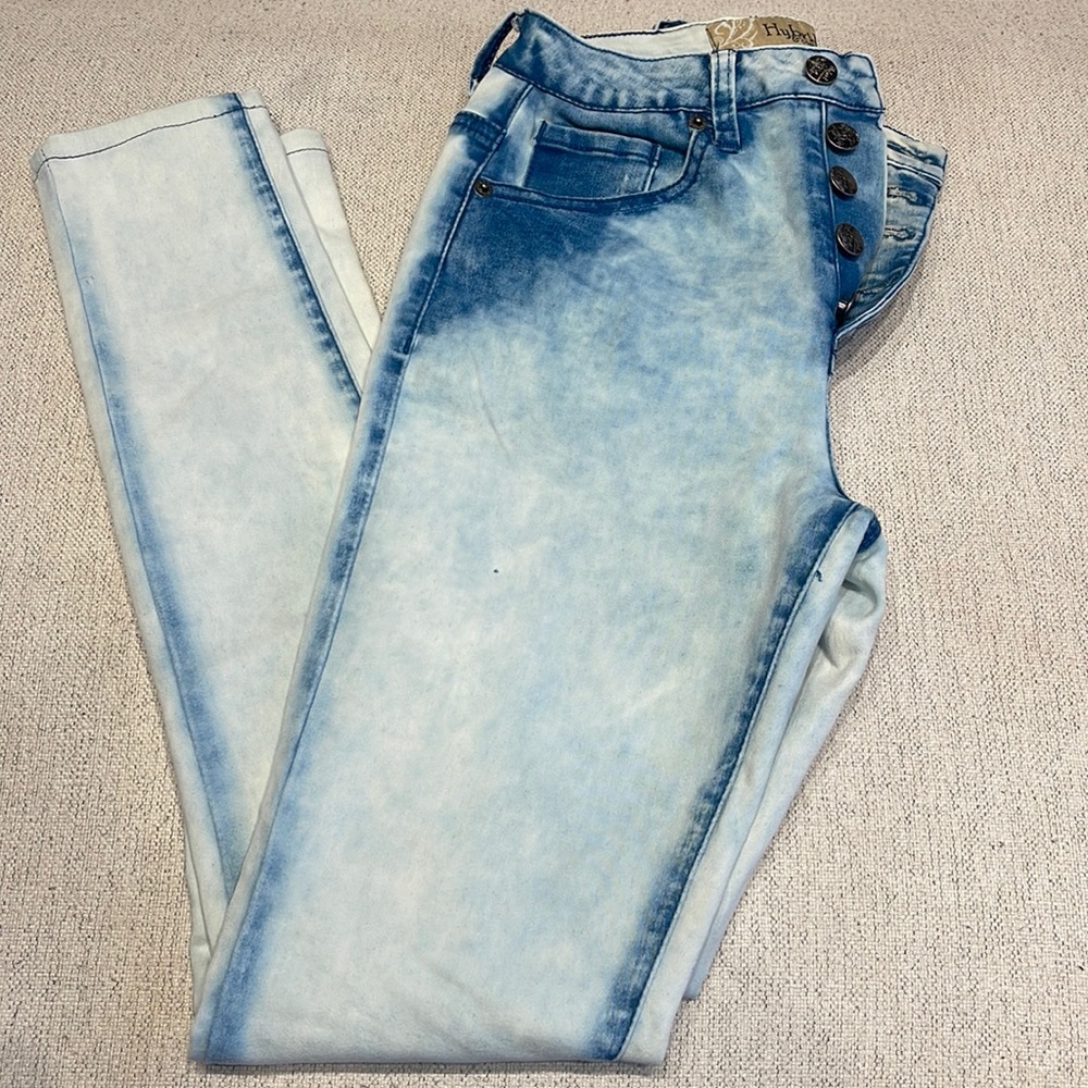 Stretchy High Waisted Skinny Jeans 💙 Made w/ Spandex - 90s Bleached Denim Look